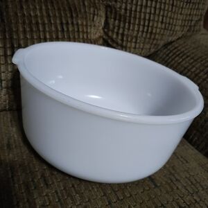 Vintage Glasbake Sunbeam Mixing Bowl Large Milk Glass White 19CJ Clean